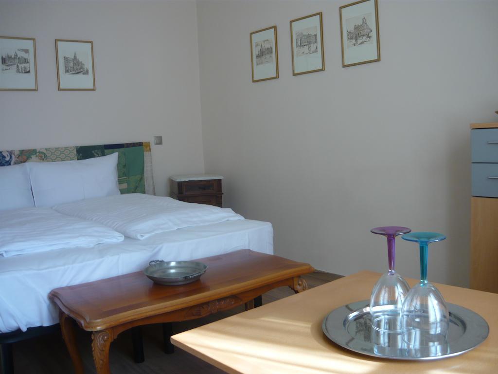 Hotel Mandula Haz Veszprém Zewnętrze zdjęcie